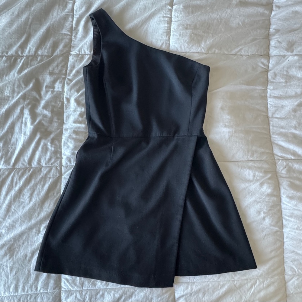 French Connection Black Whisper One Shoulder Envelope Dress Size 4 - Picture 4 of 7